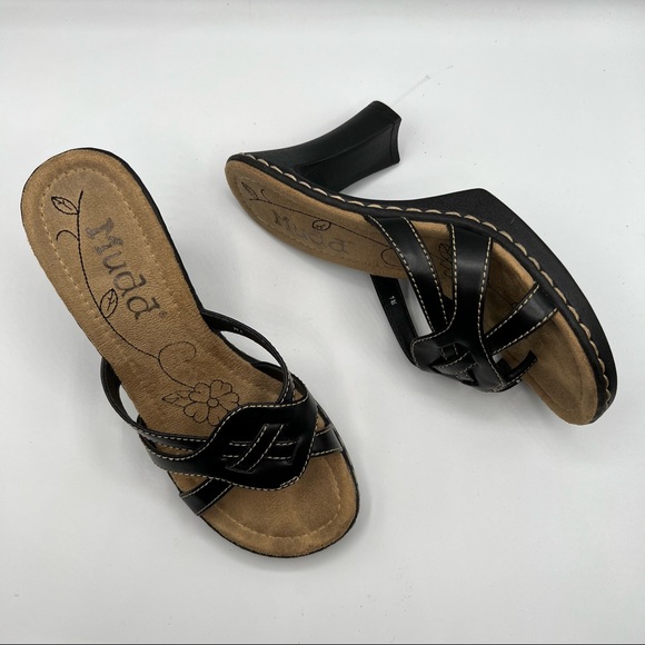 Mudd Y2K Block Heel Chunky Sandals - Picture 7 of 9